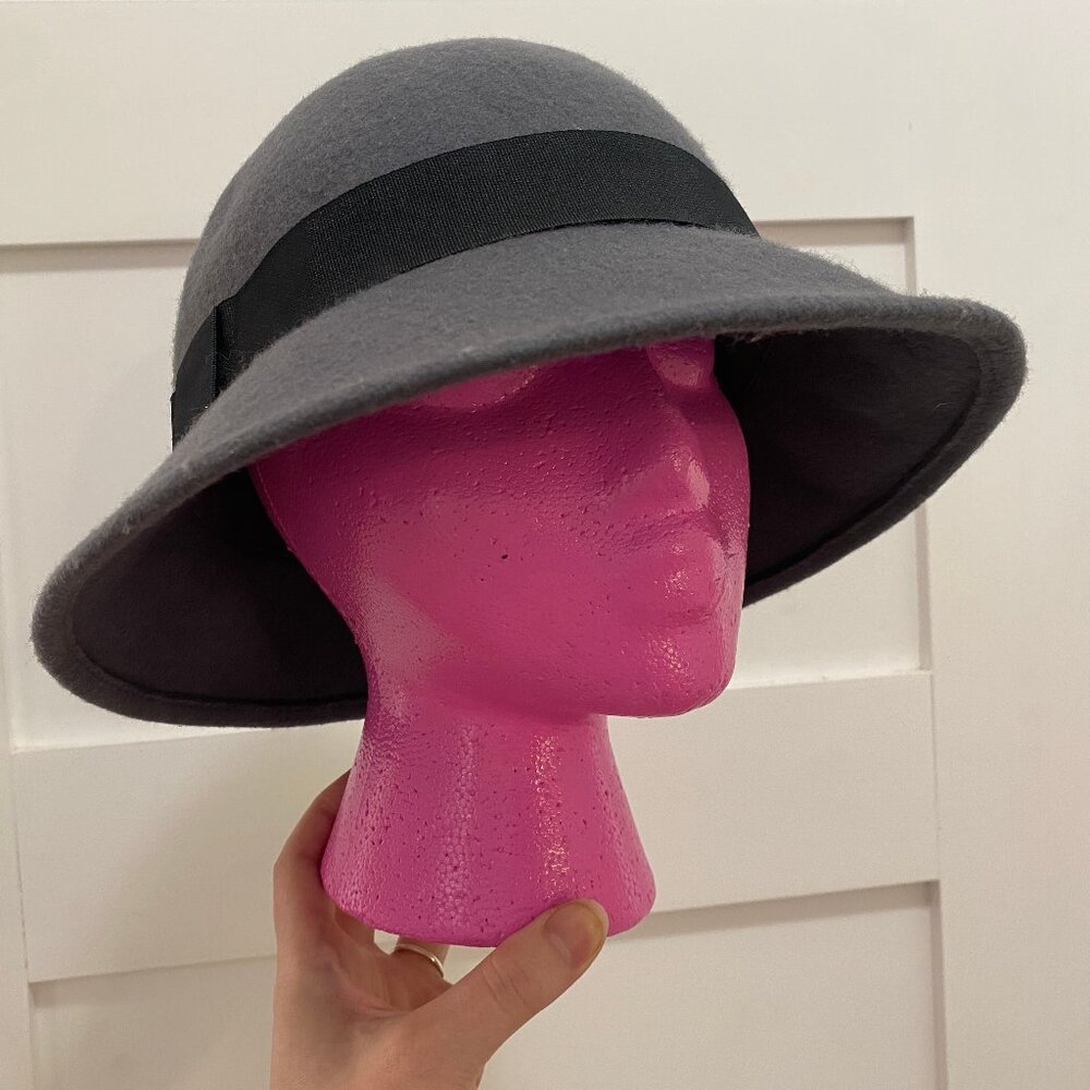 Women's Gray Cloche Style Hat